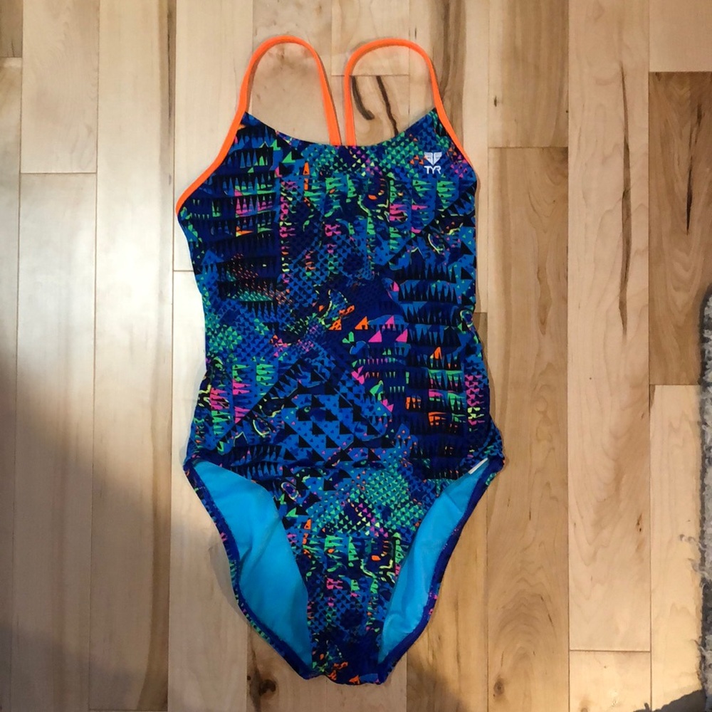 NWT tyr bathing suit